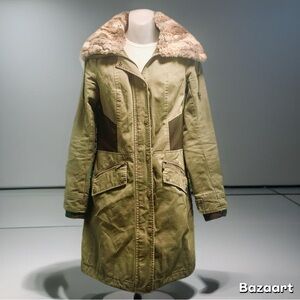 Trendy slim fitting women’s jacket size S